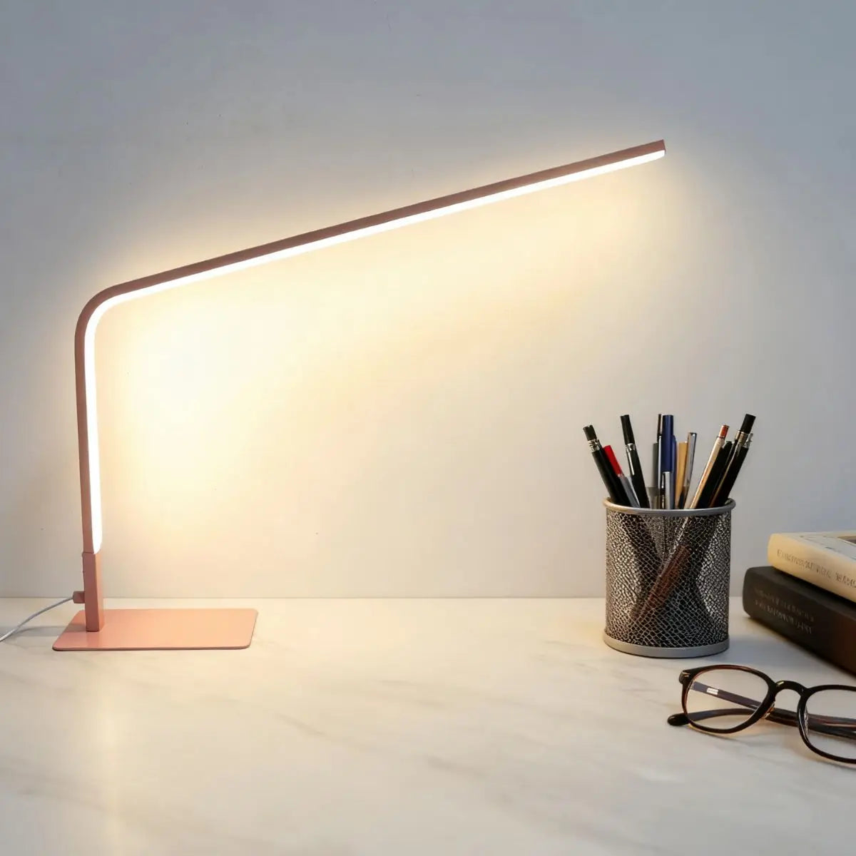 LED desk lamp with eye protection design